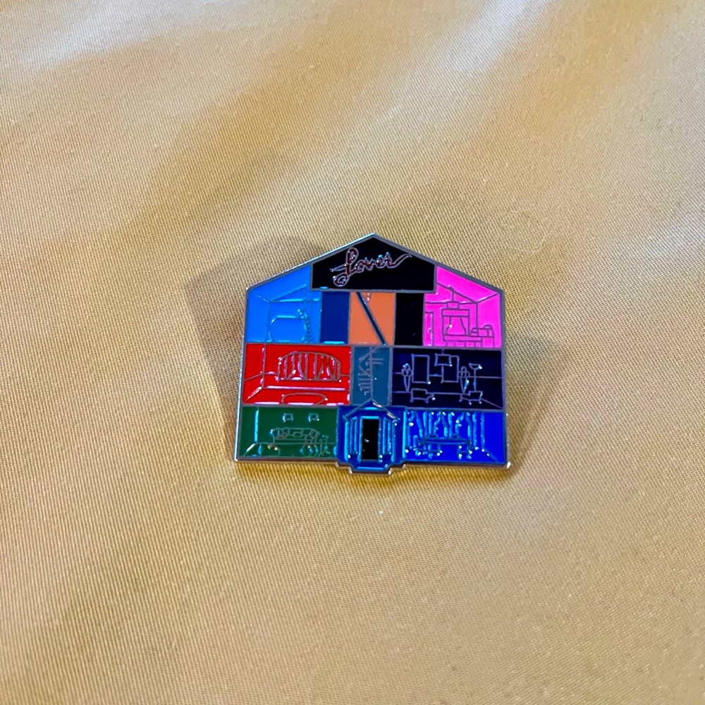 Taylor Swift Lover house Pin